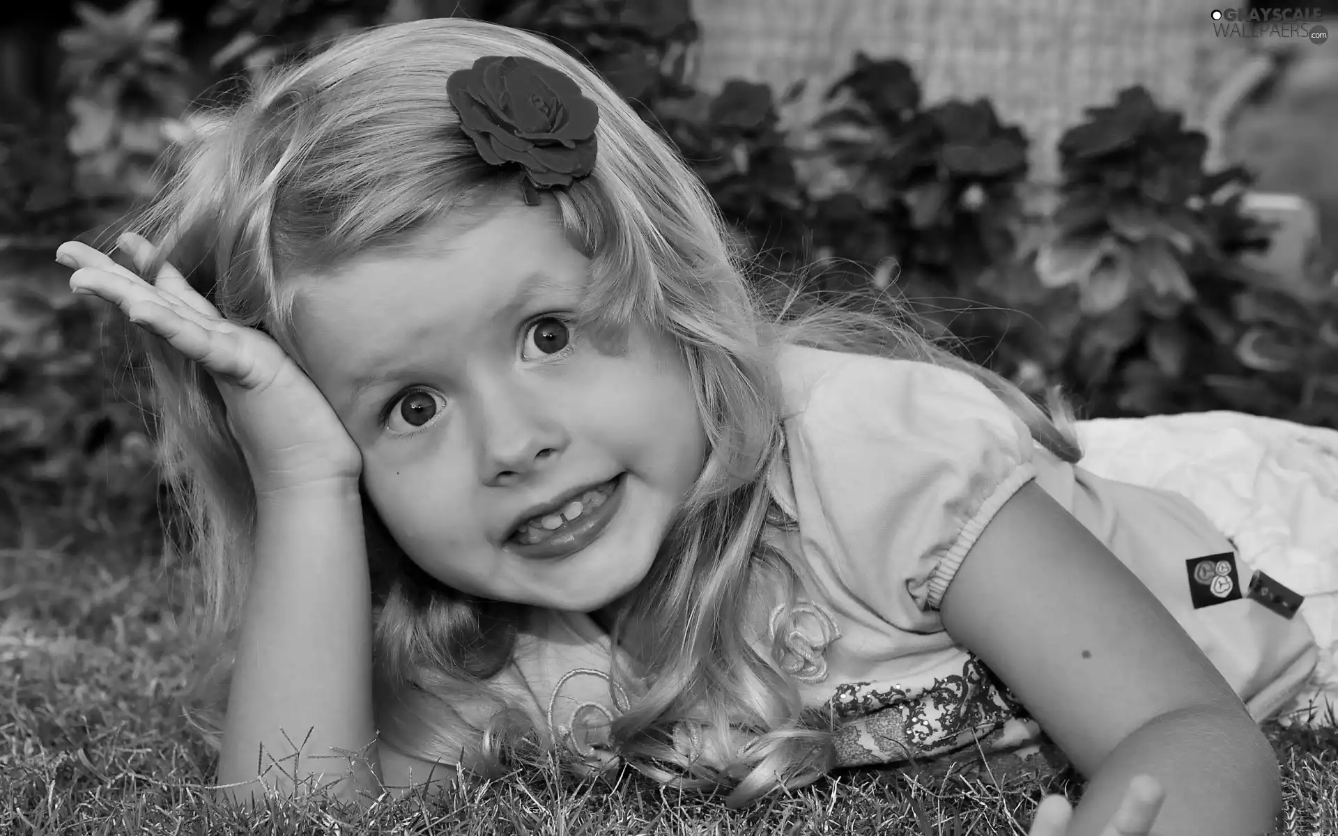 laying, Garden, Flowers, girl