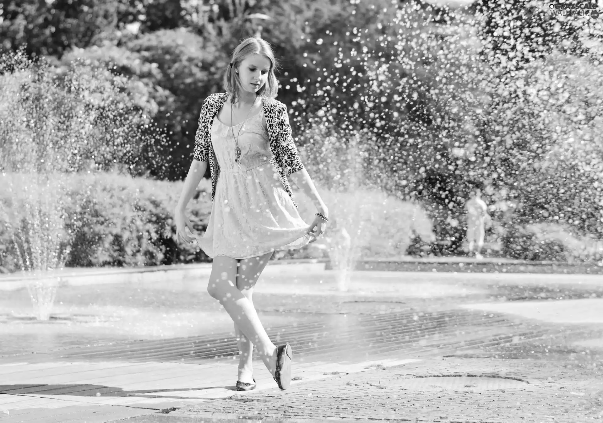 Fountains, Women, Blonde