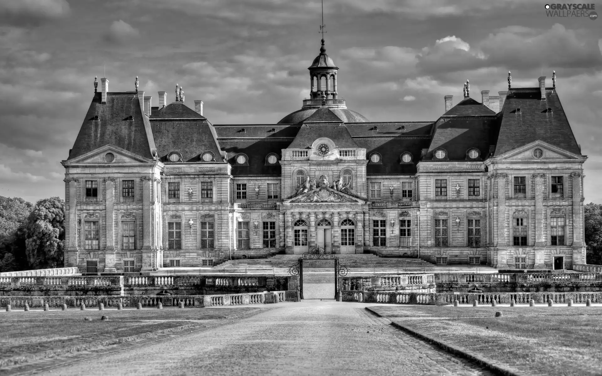 palace, Maincy, France, Vaux le Vicomte