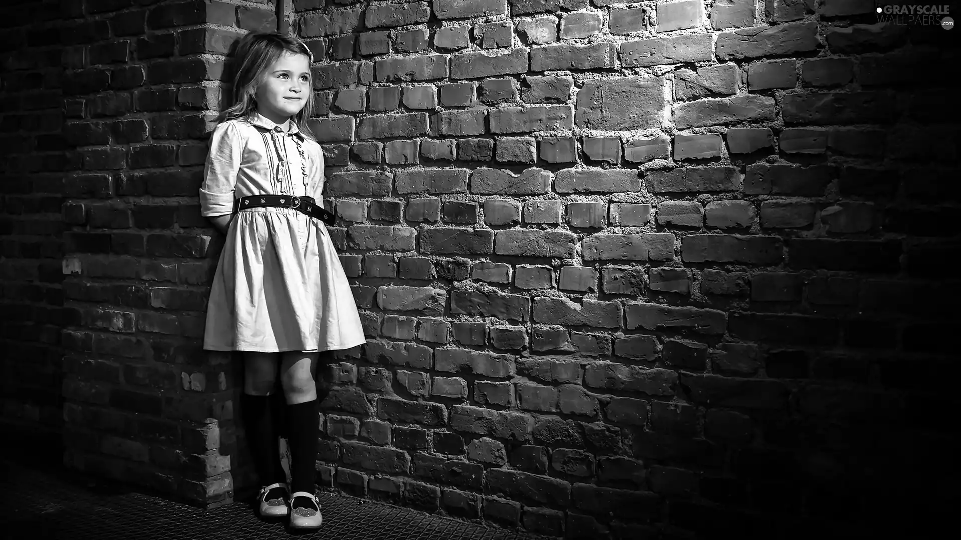 smiling, brick, wall, girl