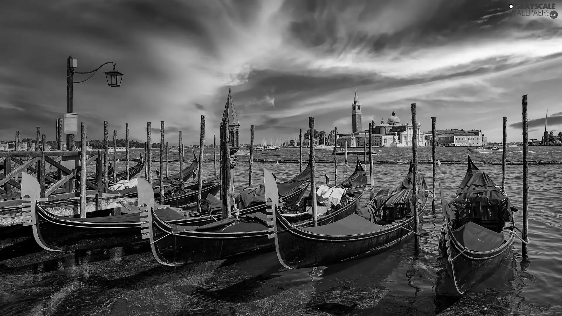Basilica of San Giorgio Maggiore, Canal Grande, Harbour, Venice, Gondolas, Narrows, Lighthouse, Italy, clouds, boats