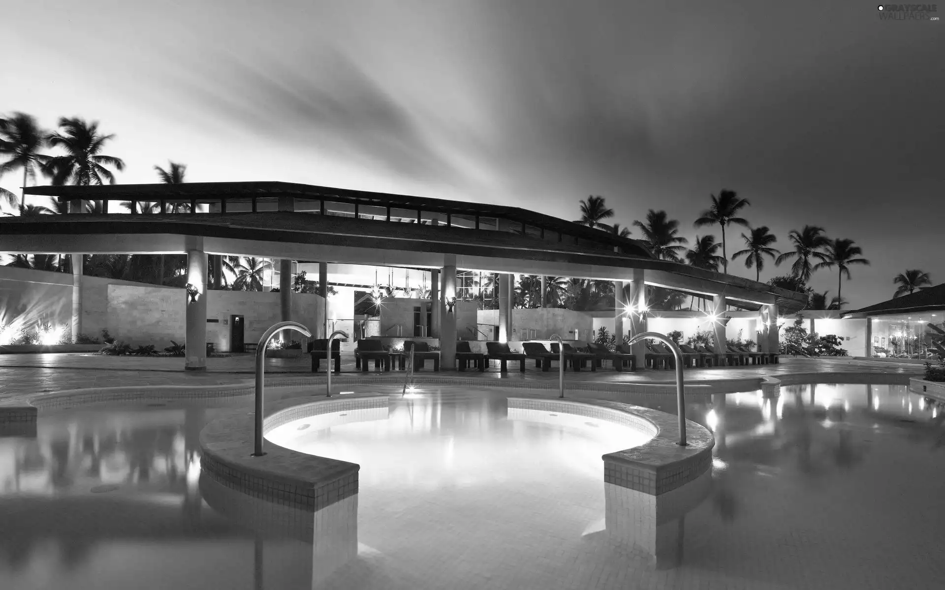 Hotel hall, Pool