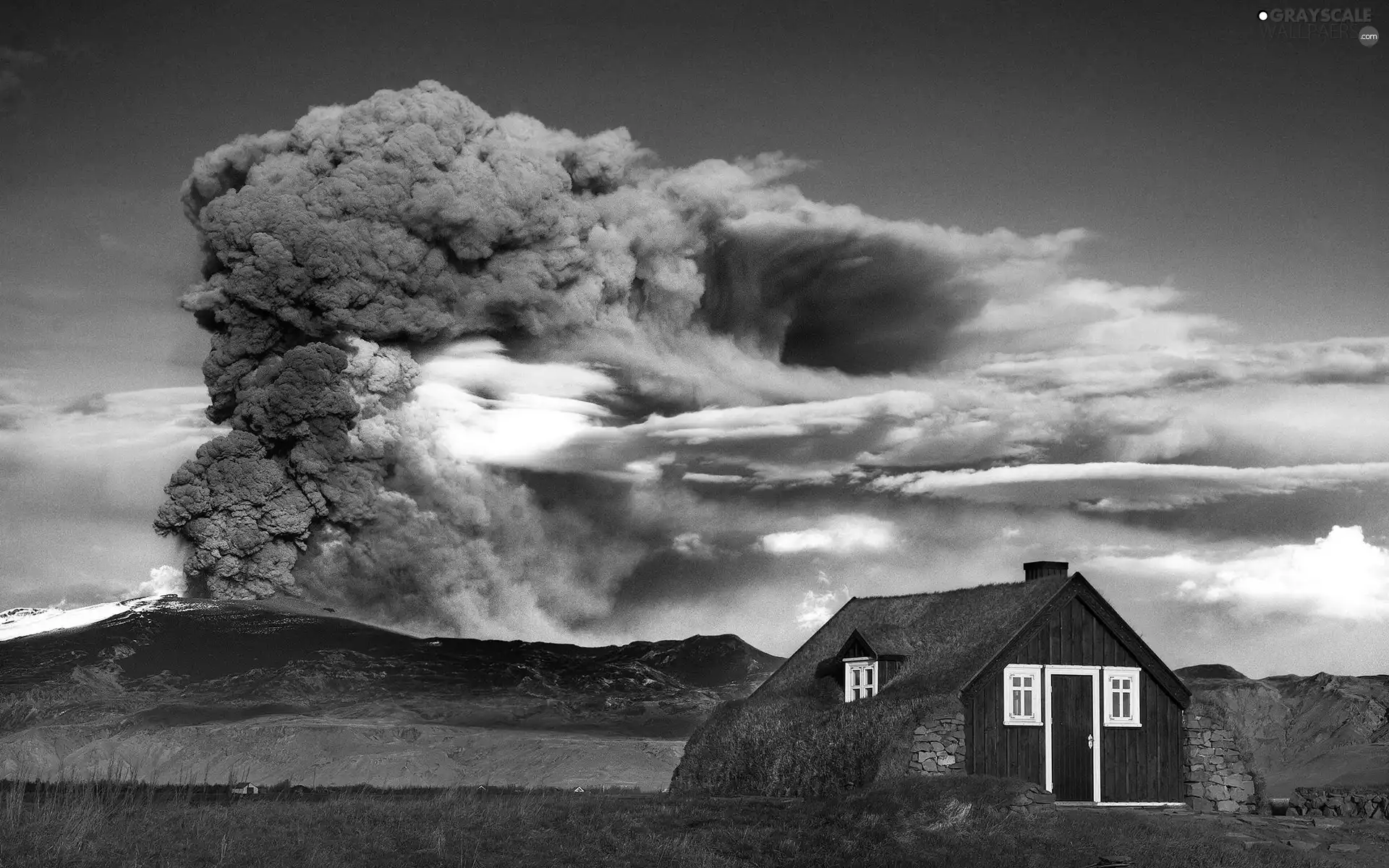 Mountains, clouds, house, volcano