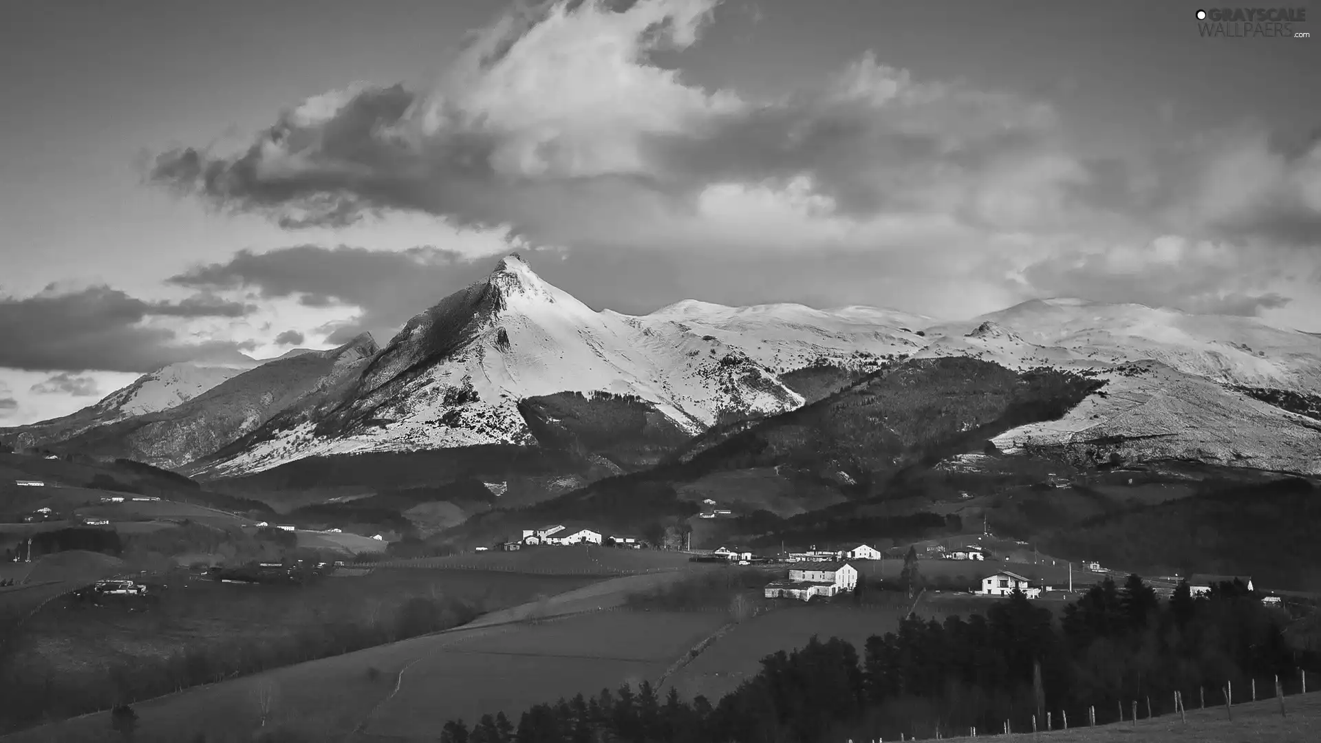 Houses, Mountains, medows