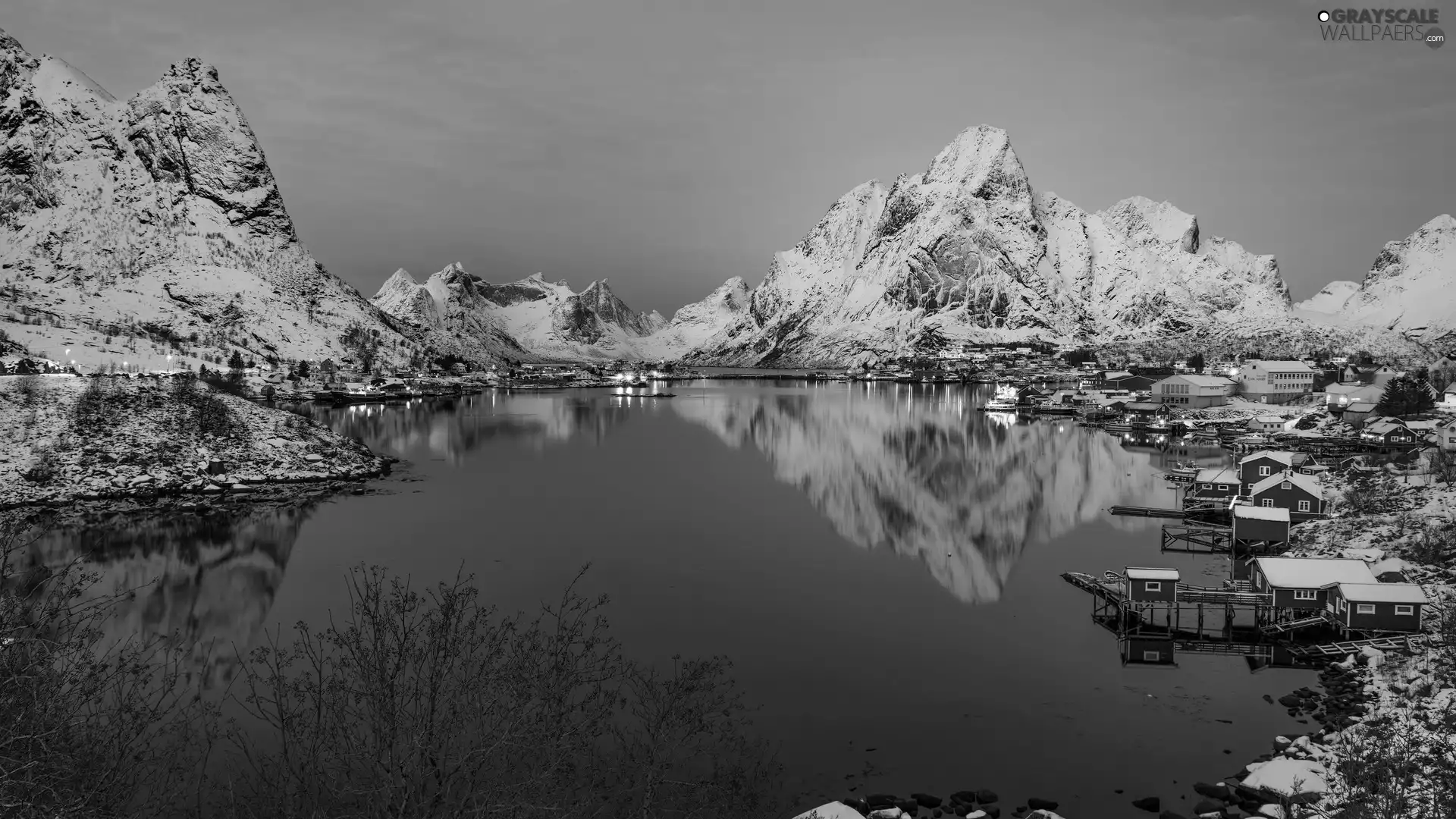 snow, winter, Norwegian Sea, Mountains, Moskenesoya Island, Norway, Reine, Lofoten, Houses