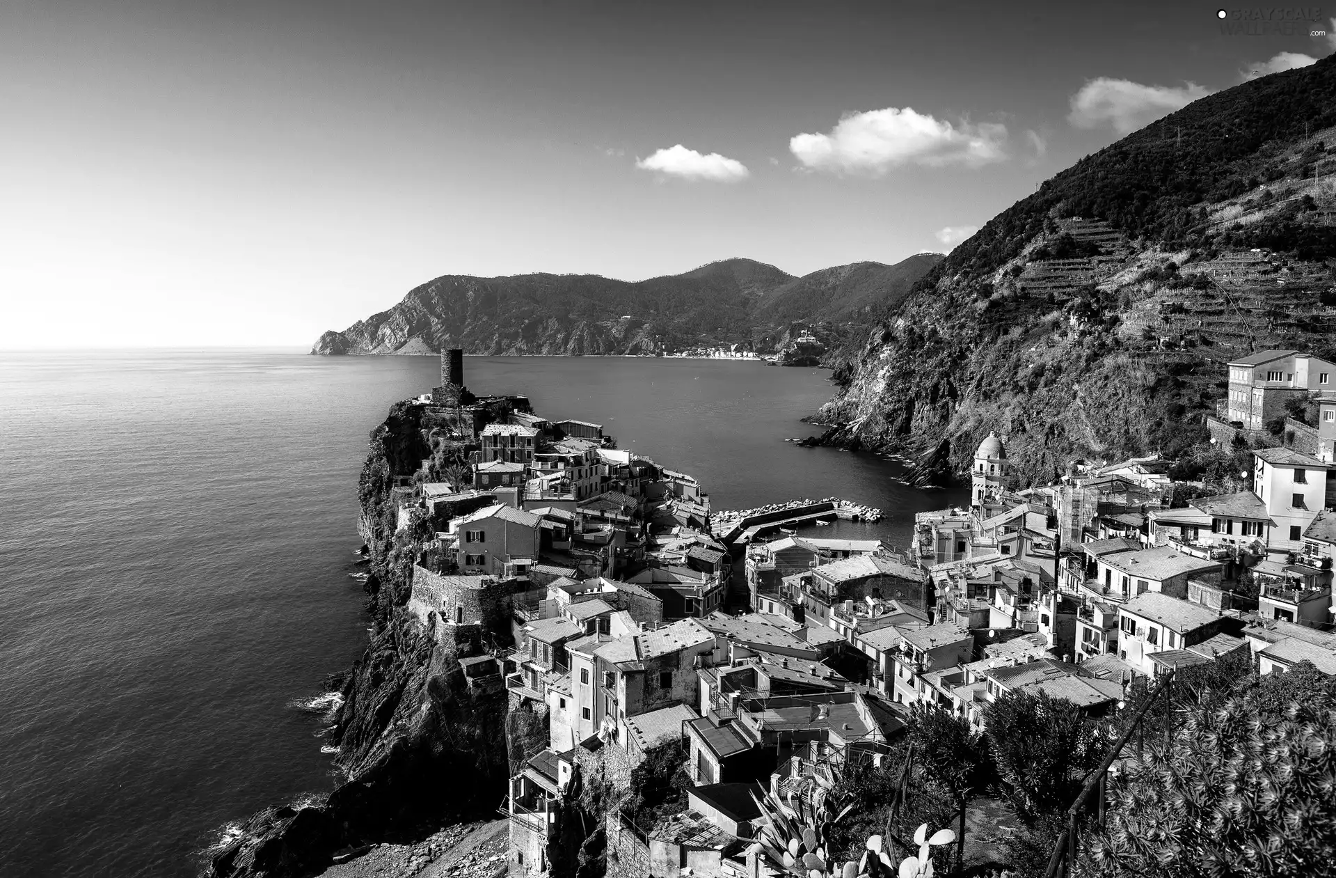 Ligurian Sea, Varnazza, Italy, Town