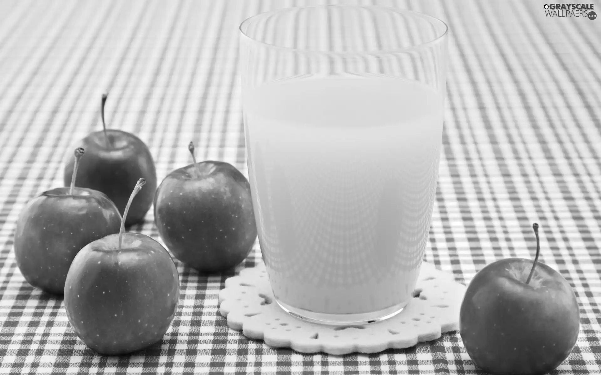 Red, A glass, juice, apples