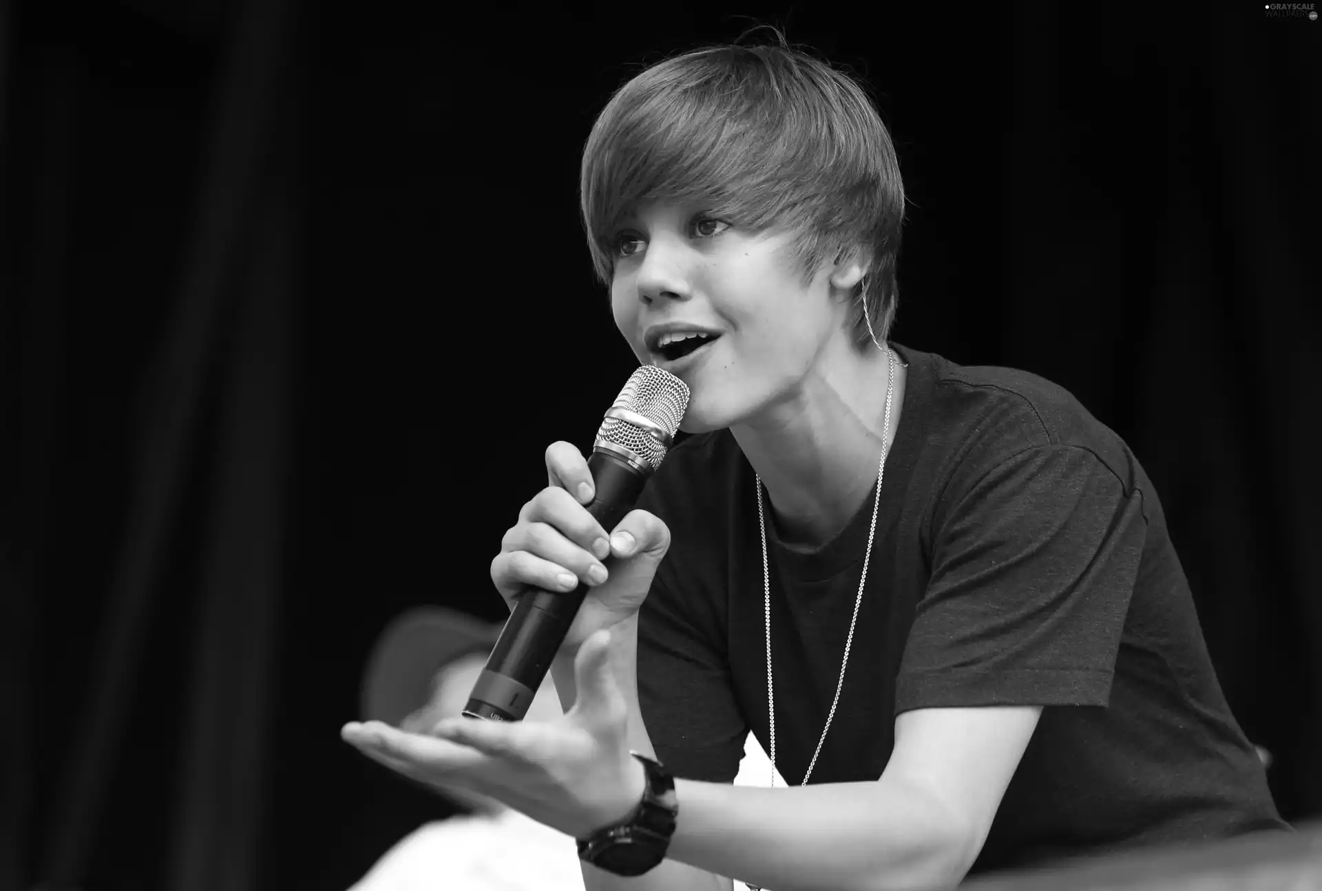 Justin Bieber, Mike