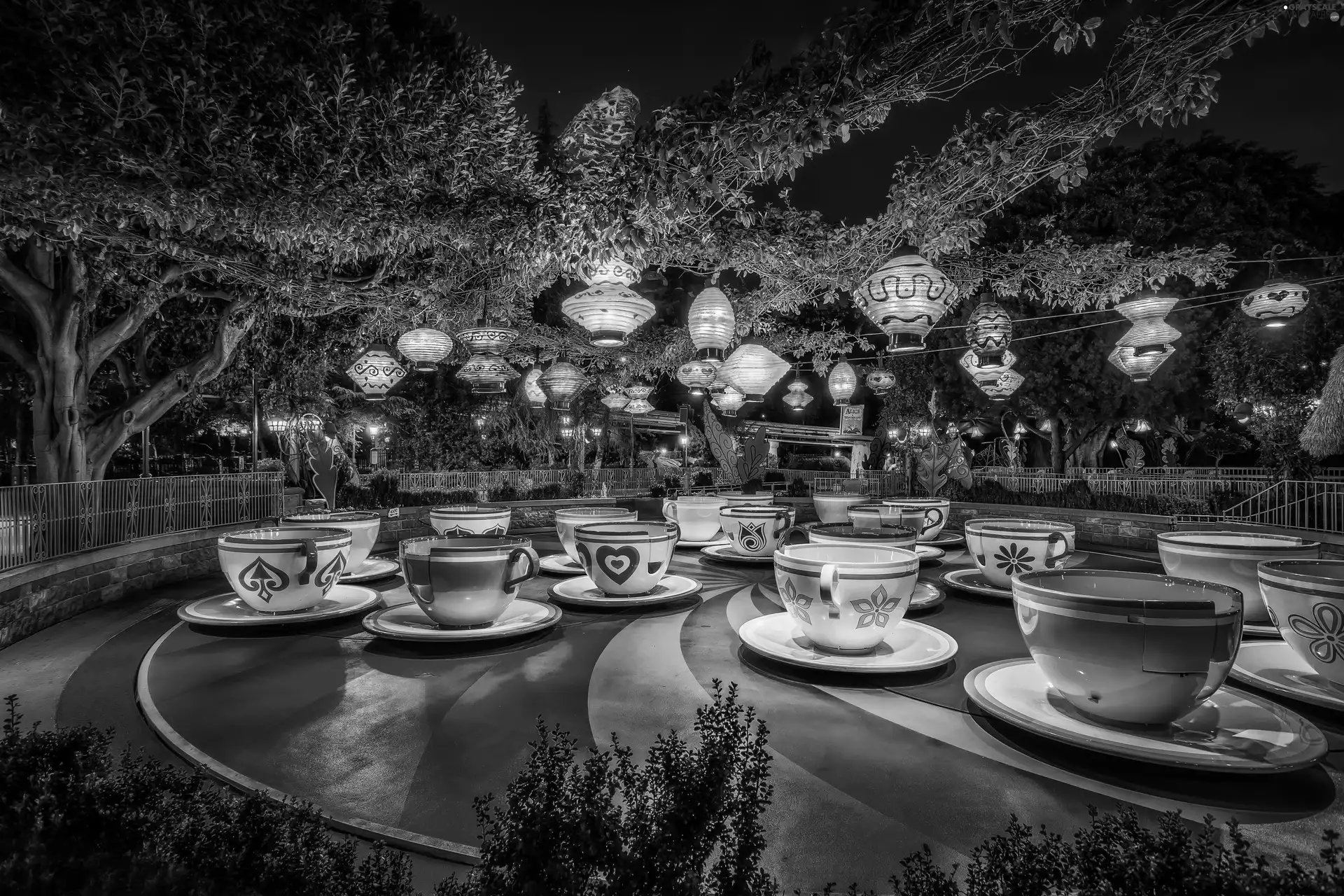 Disneyland, Park, Lanterns, HDR, cups, entertainment