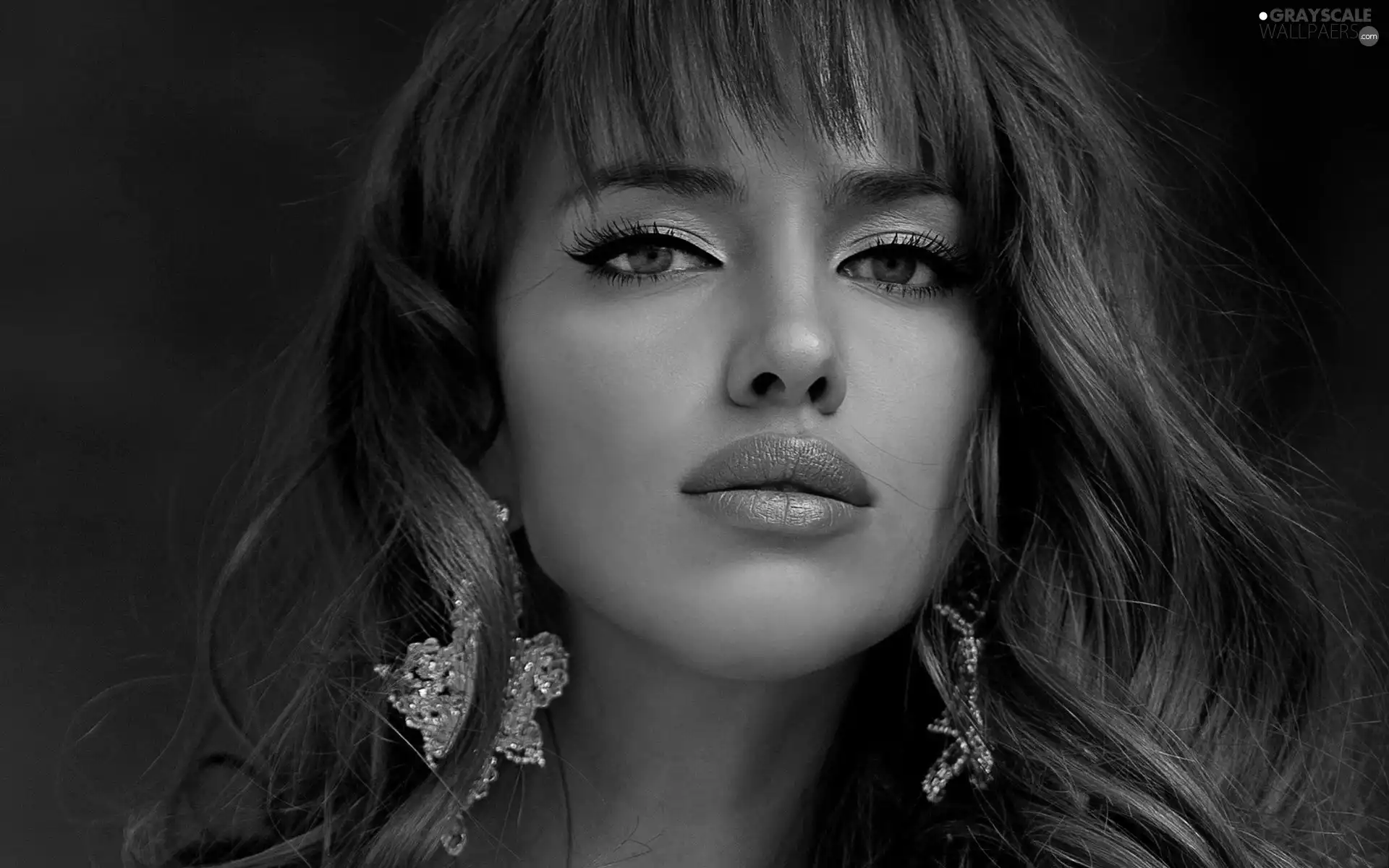 ear-ring, Irina Shayk, lips