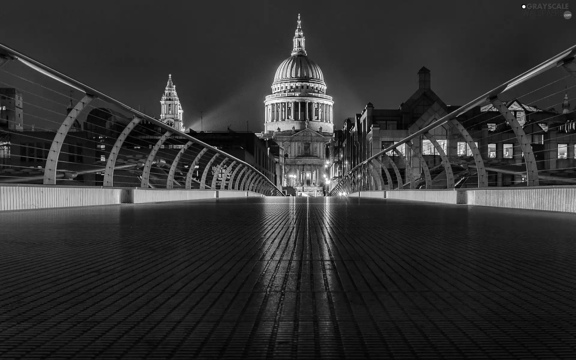 Floodlit, chair, London, bridge