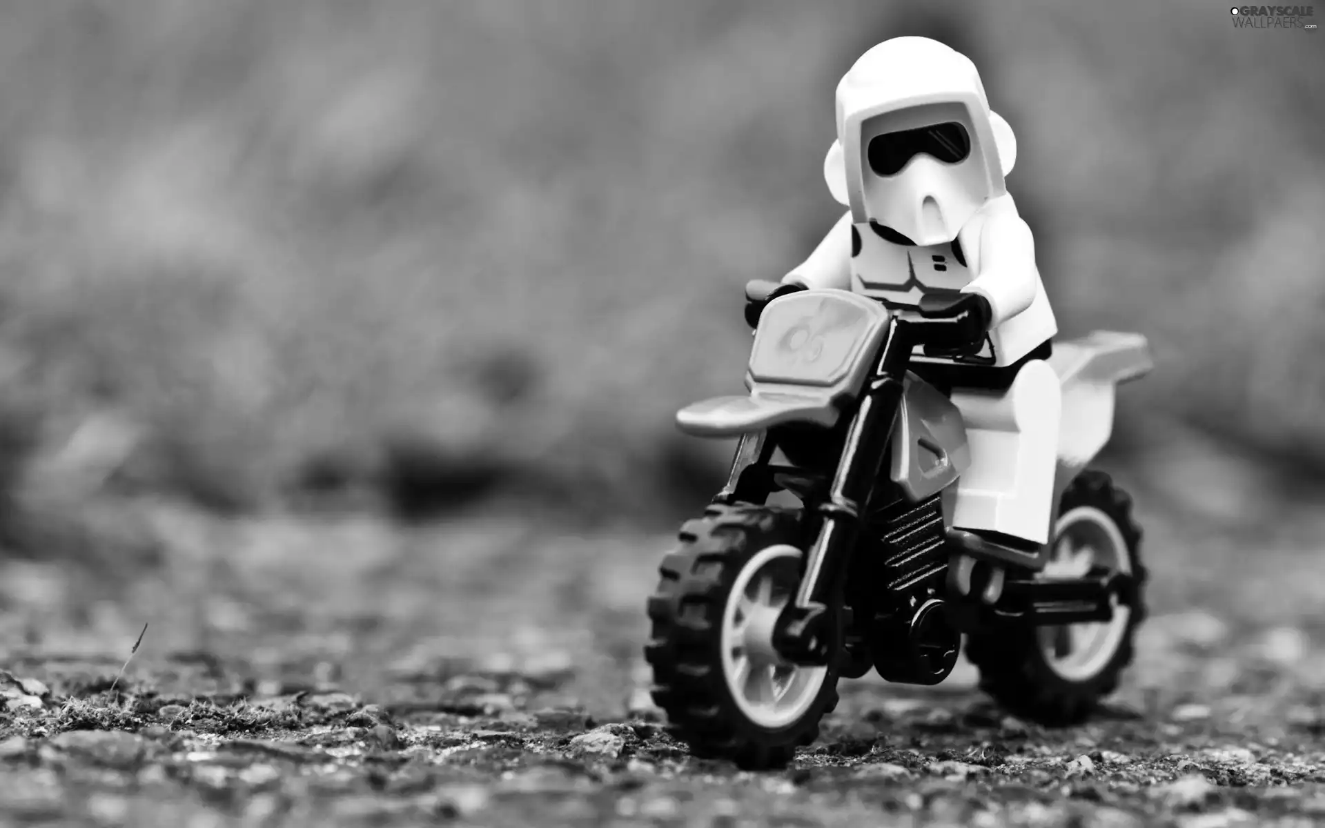 Lego, motor-bike, M&Ms mate