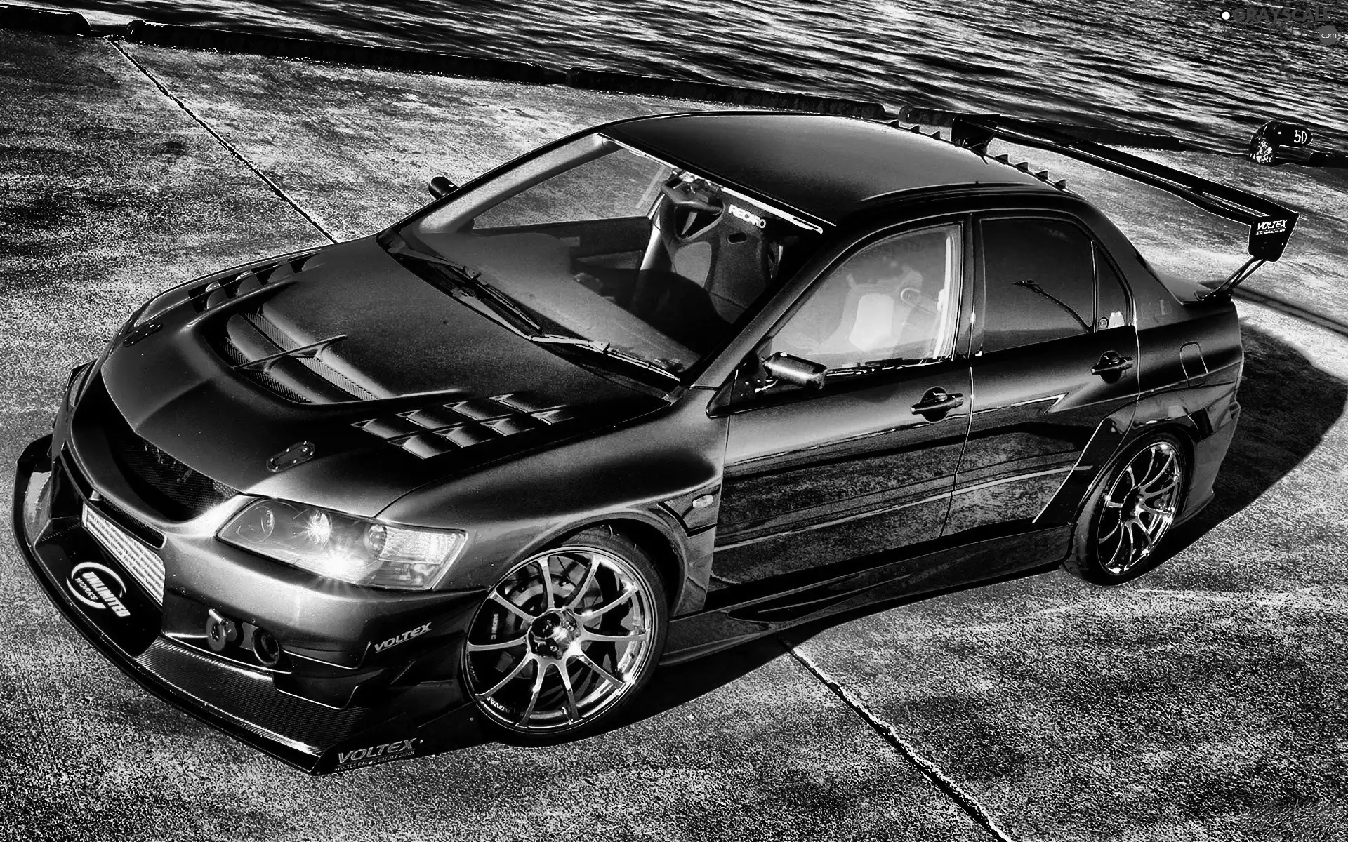 Mitsubishi Lancer, water