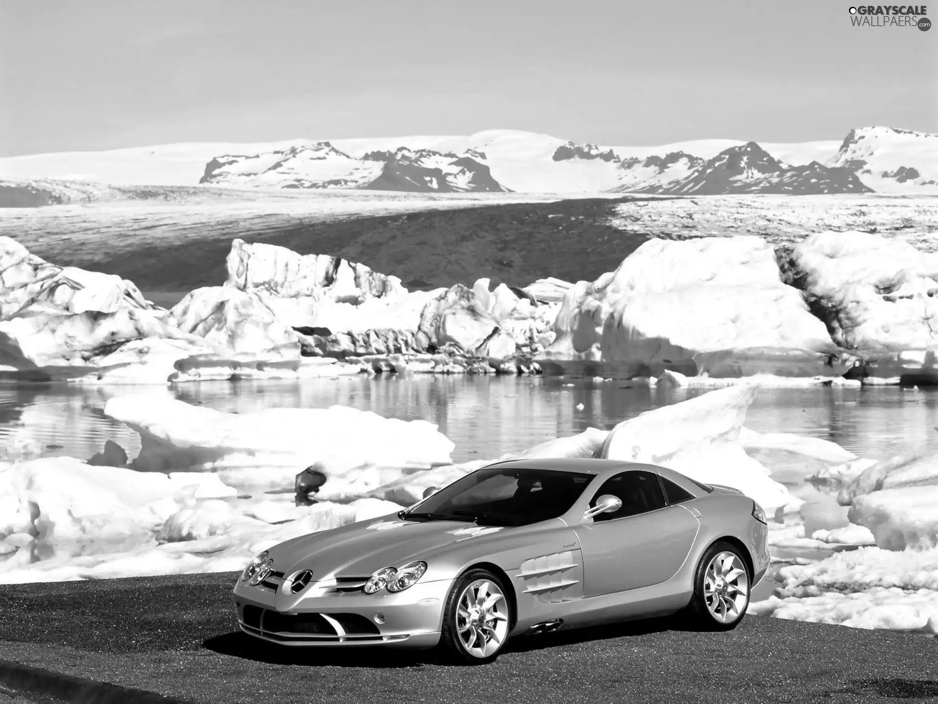 River, Mercedes SLR, Mountains