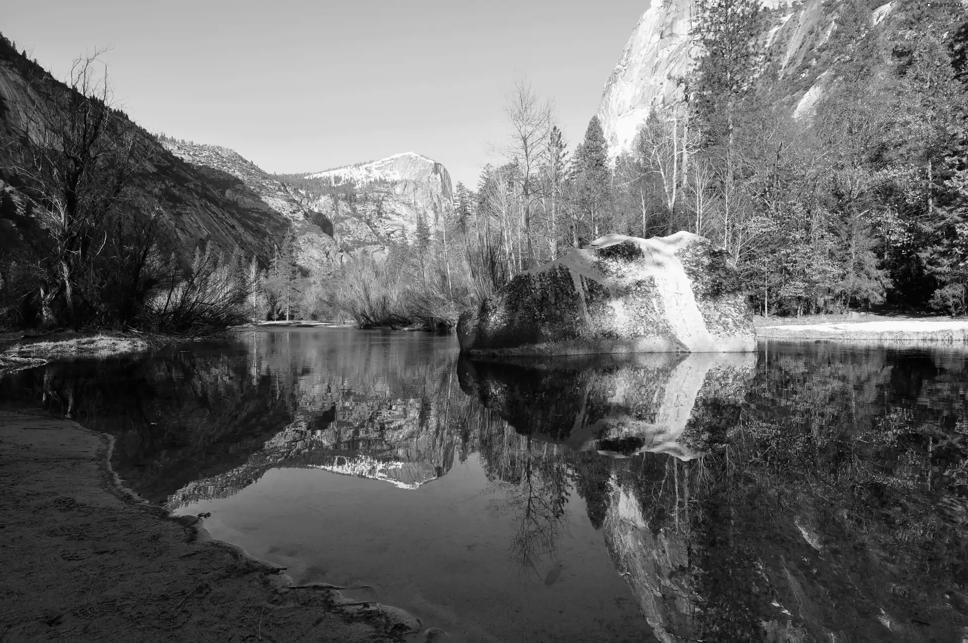 Mirror Lake, Mountains, State of California, Yosemite National Park, The United States