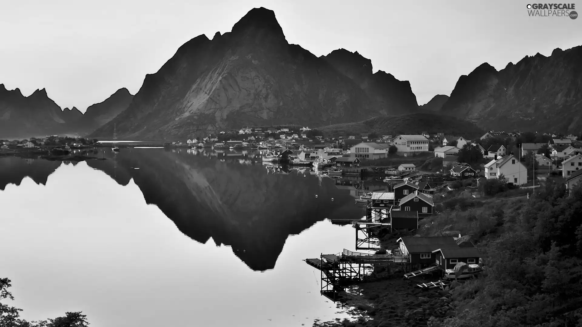 Mountains, Norwegian Sea, VEGETATION, Houses, rocks, Lofoten, Norway, Reine Village