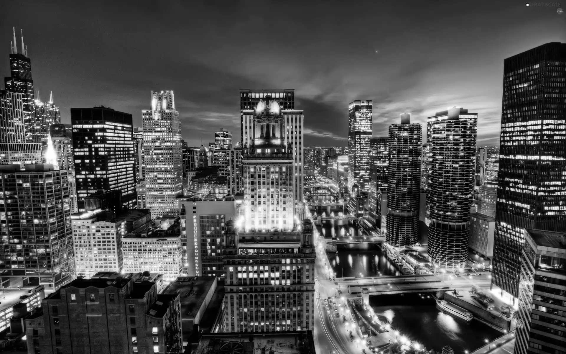 Chicago, night