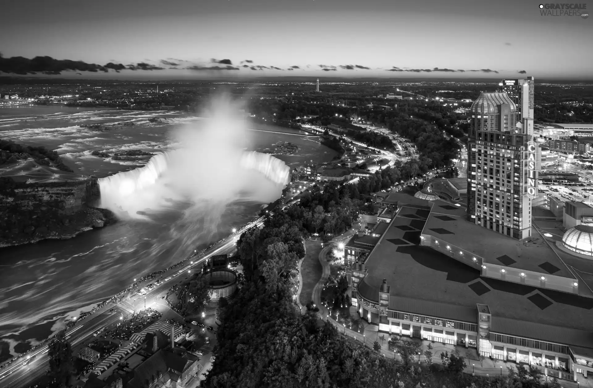 Aerial View, Niagara Falls, Picture of Town