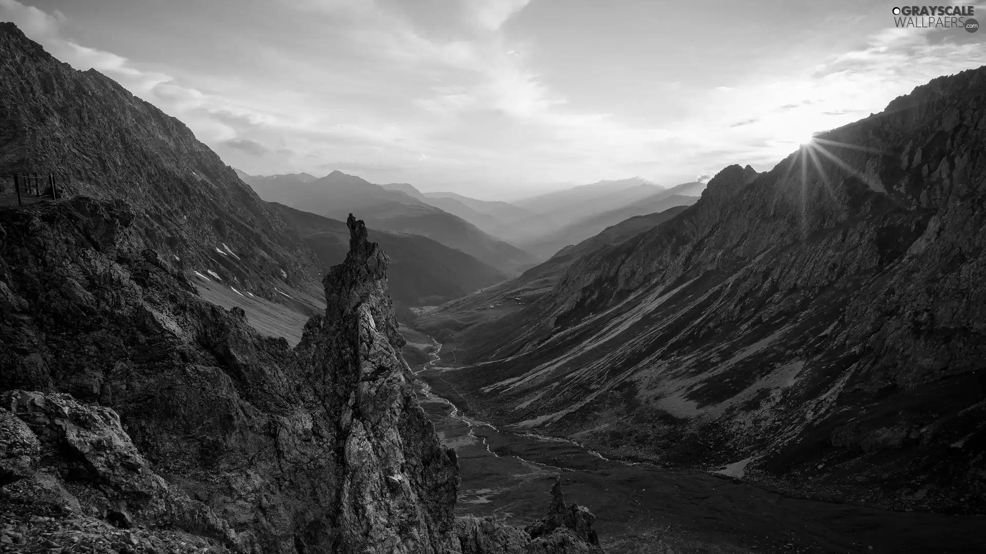 Mountains, Valley, rays of the Sun, peaks