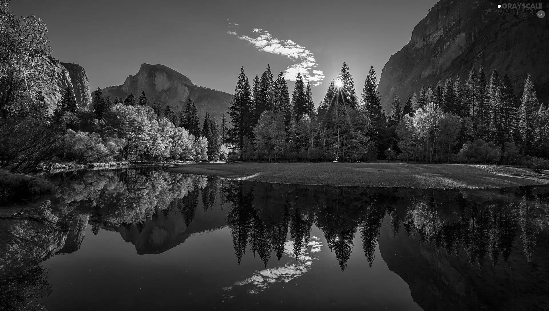 Mountains, lake, rays of the Sun, woods