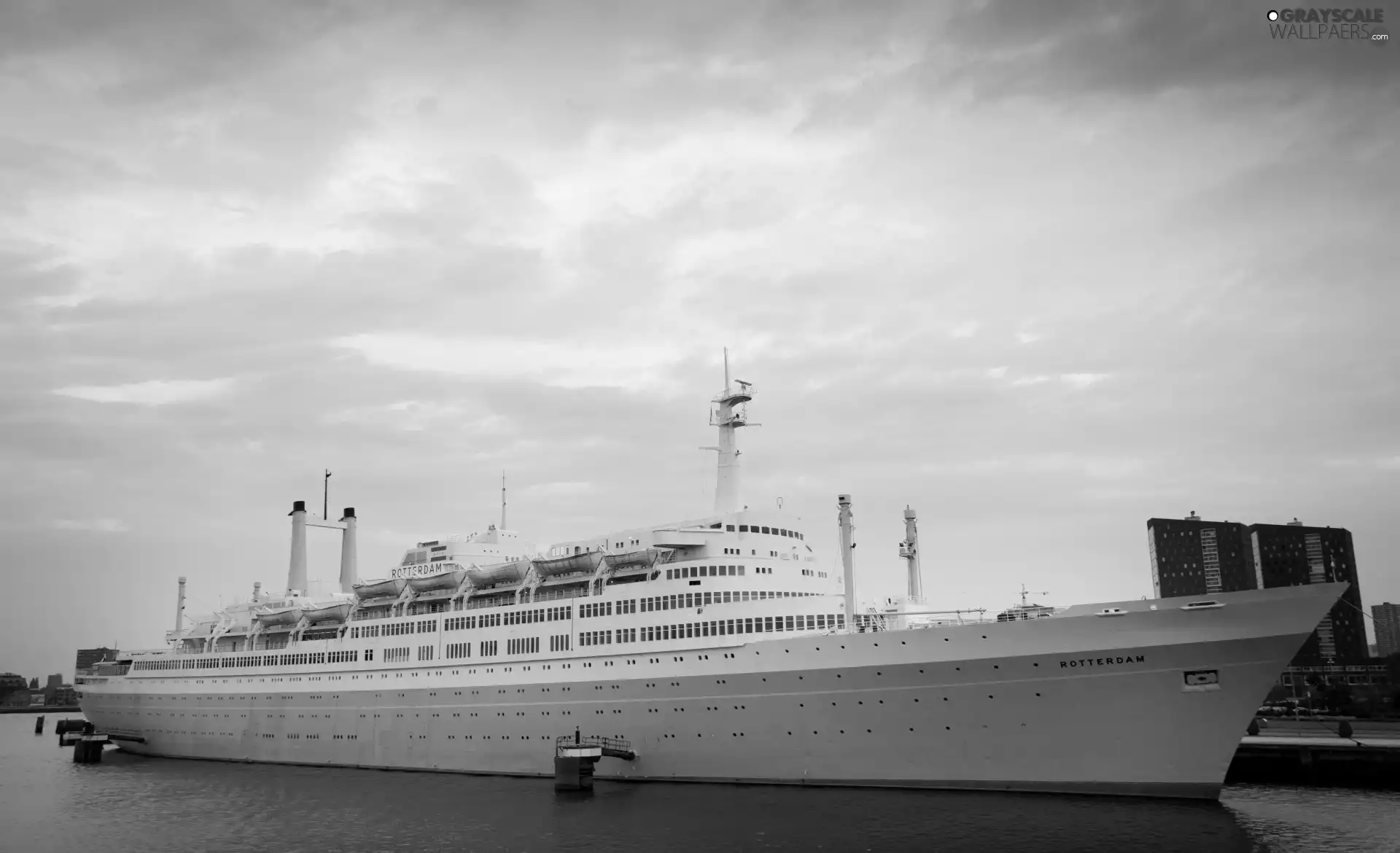 Passanger ship, rotterdam