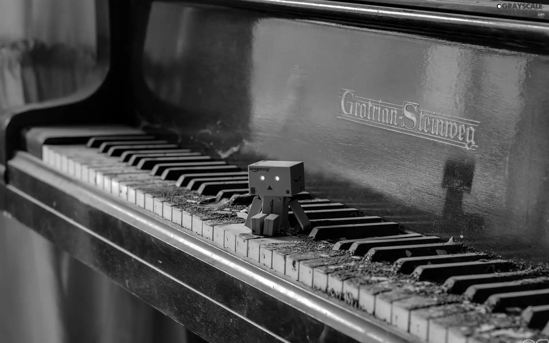 Danbo, piano