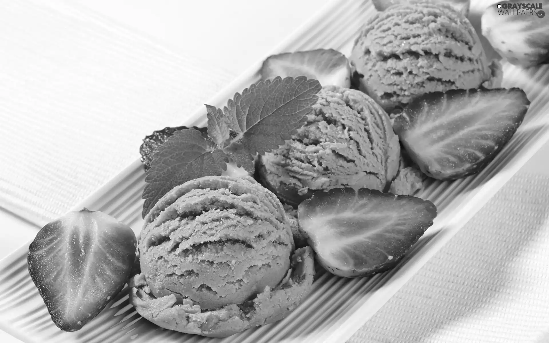 leaves, boarding, strawberries, plate, ice cream