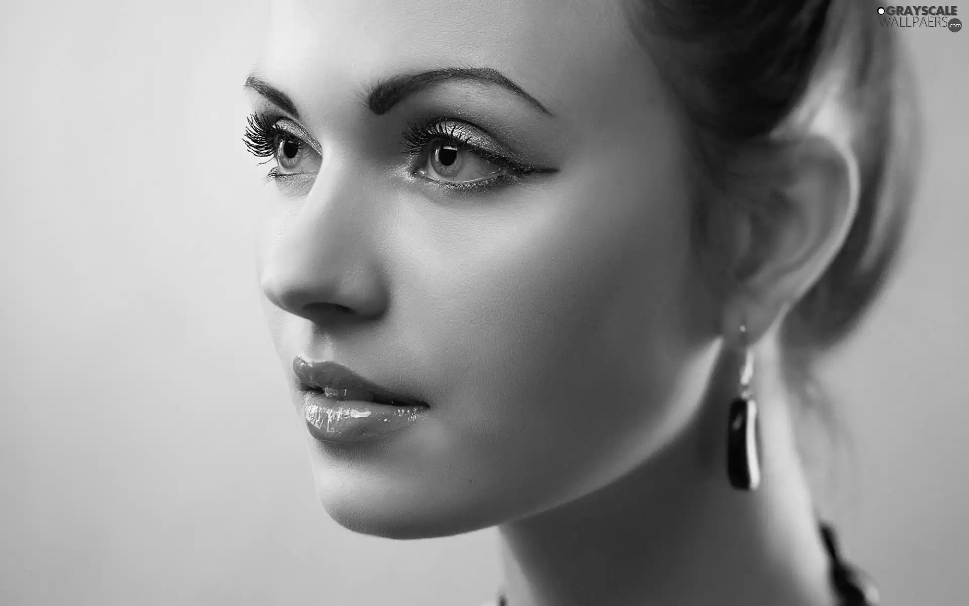 brunette, jewellery, portrait, make-up