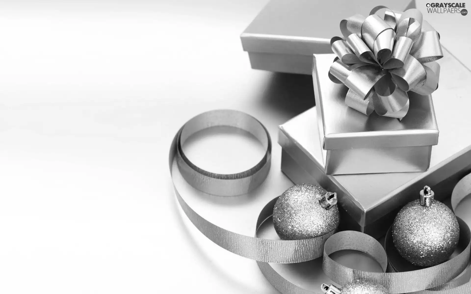 Present, Golden, baubles