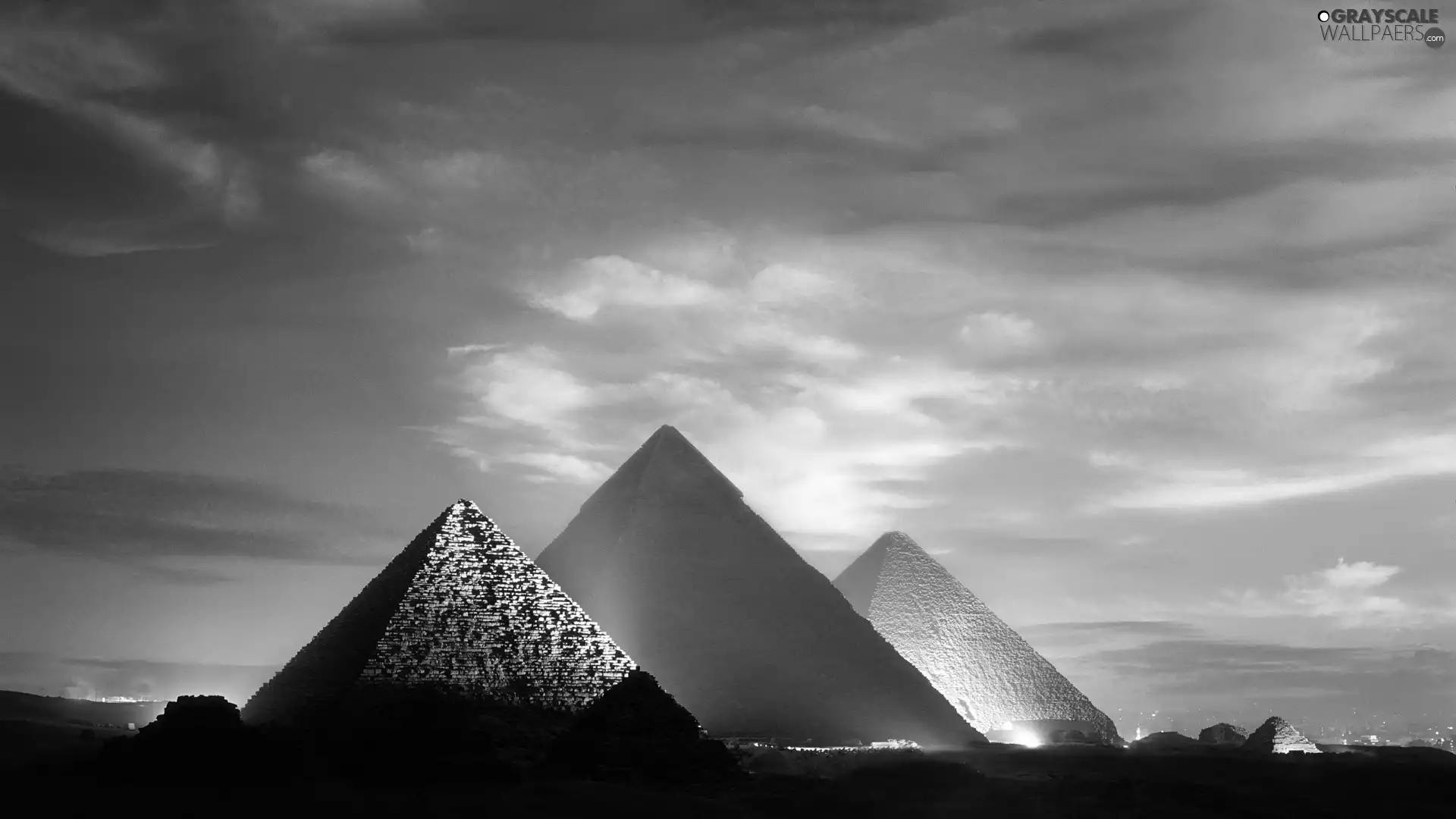 Pyramids, west, sun