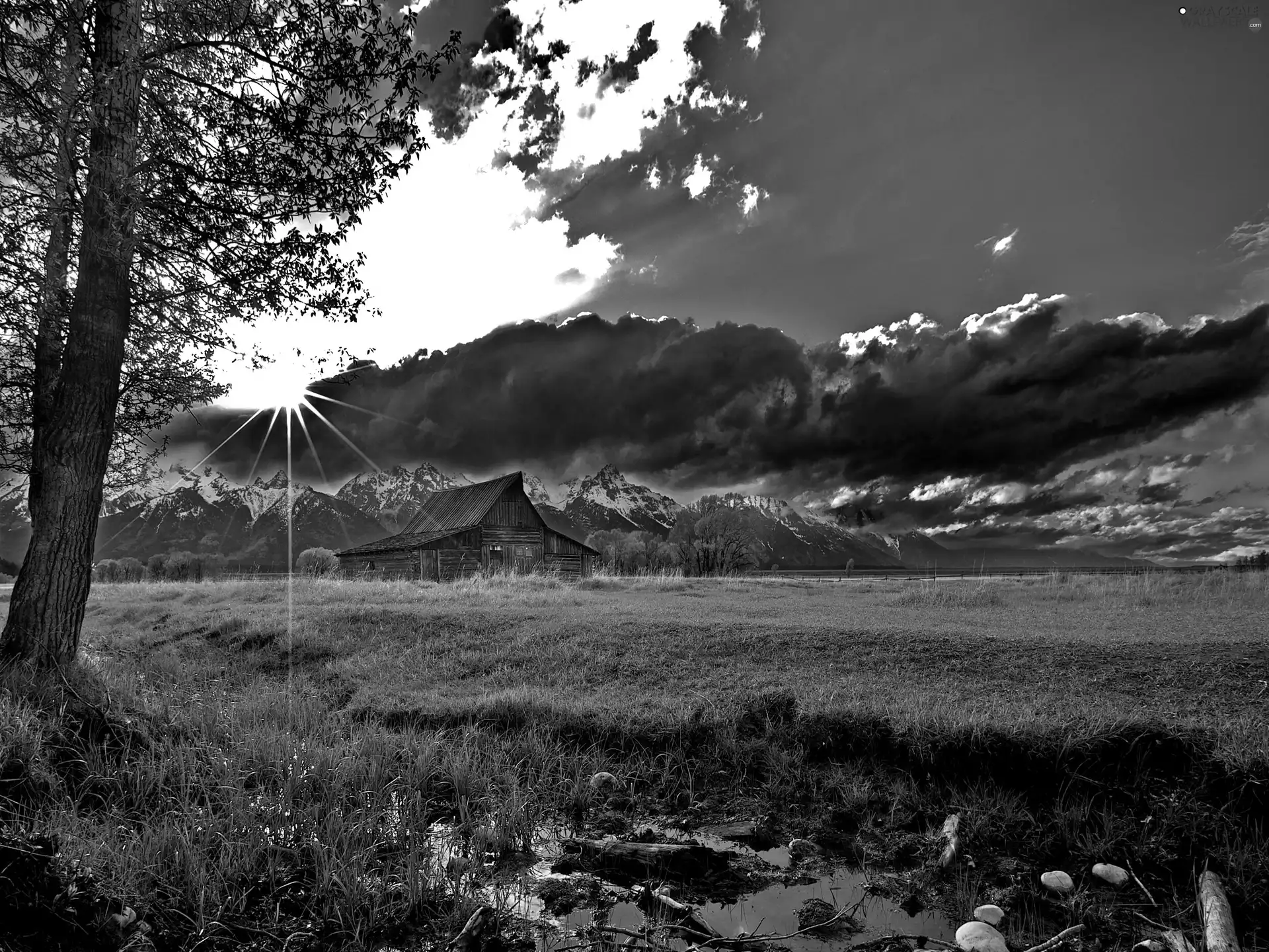 sun, Barn, Mountains, rays, car in the meadow