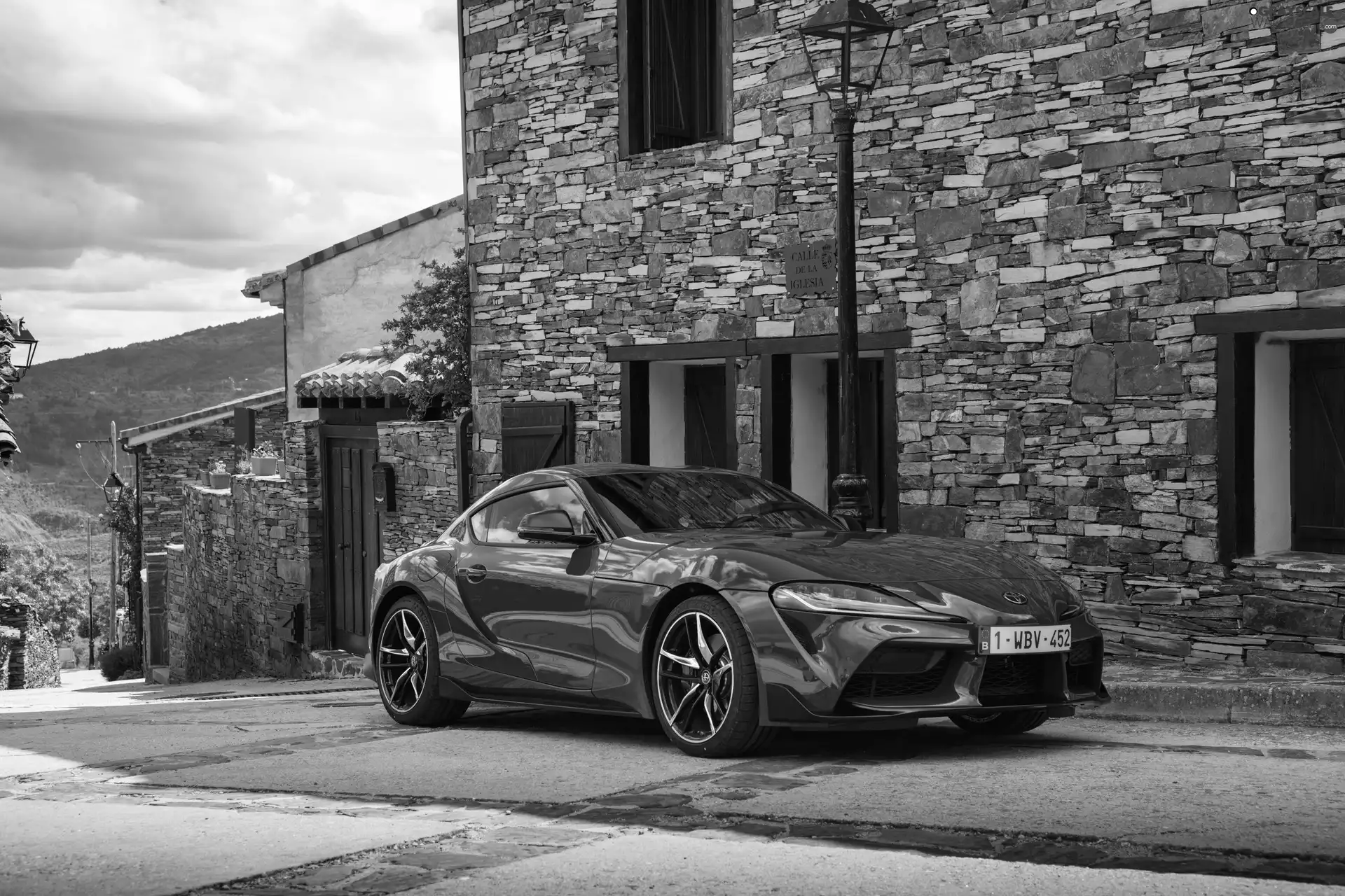 house, red hot, Toyota Supra
