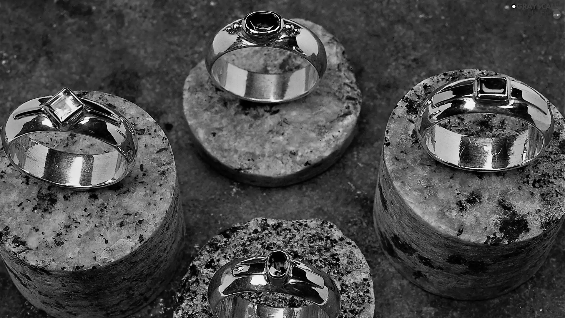four, Rings