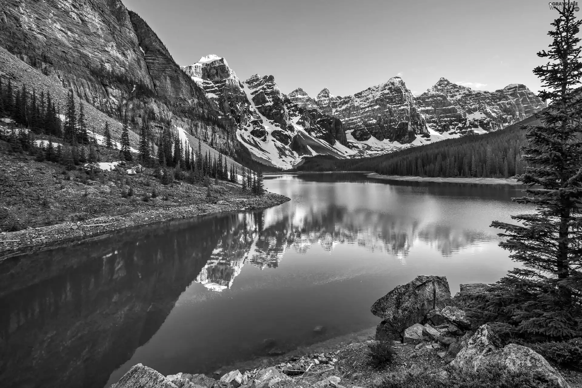 Mountains, forest, rocks, lake