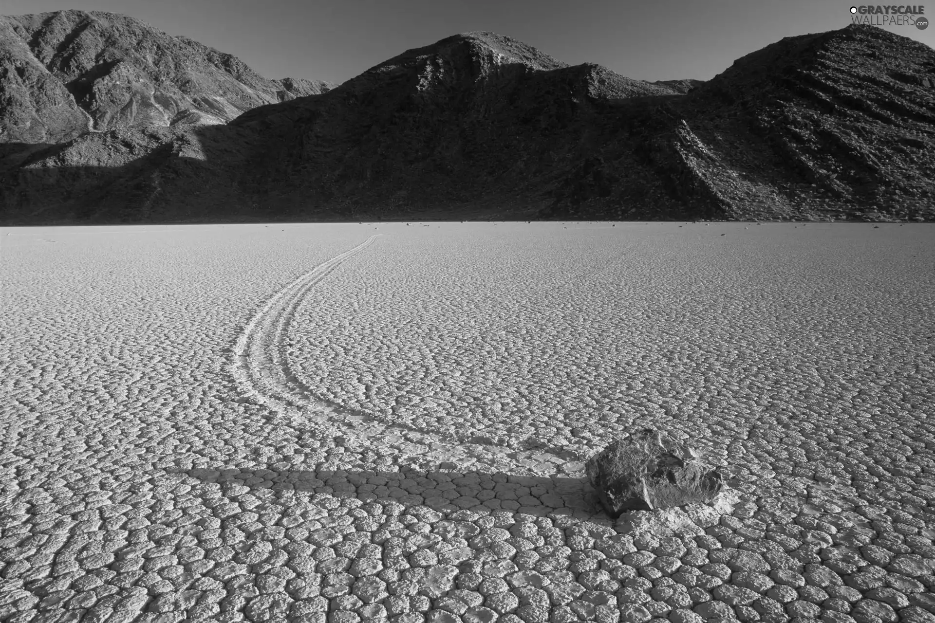 Mountains, Sand