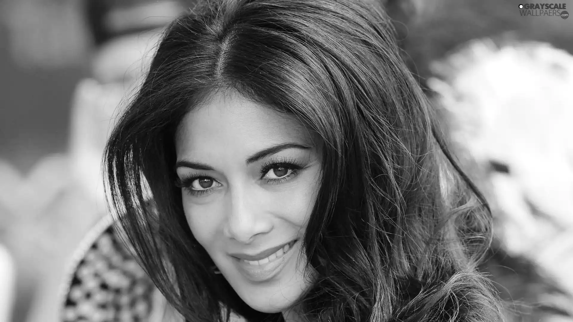 smiling, Nicole Scherzinger