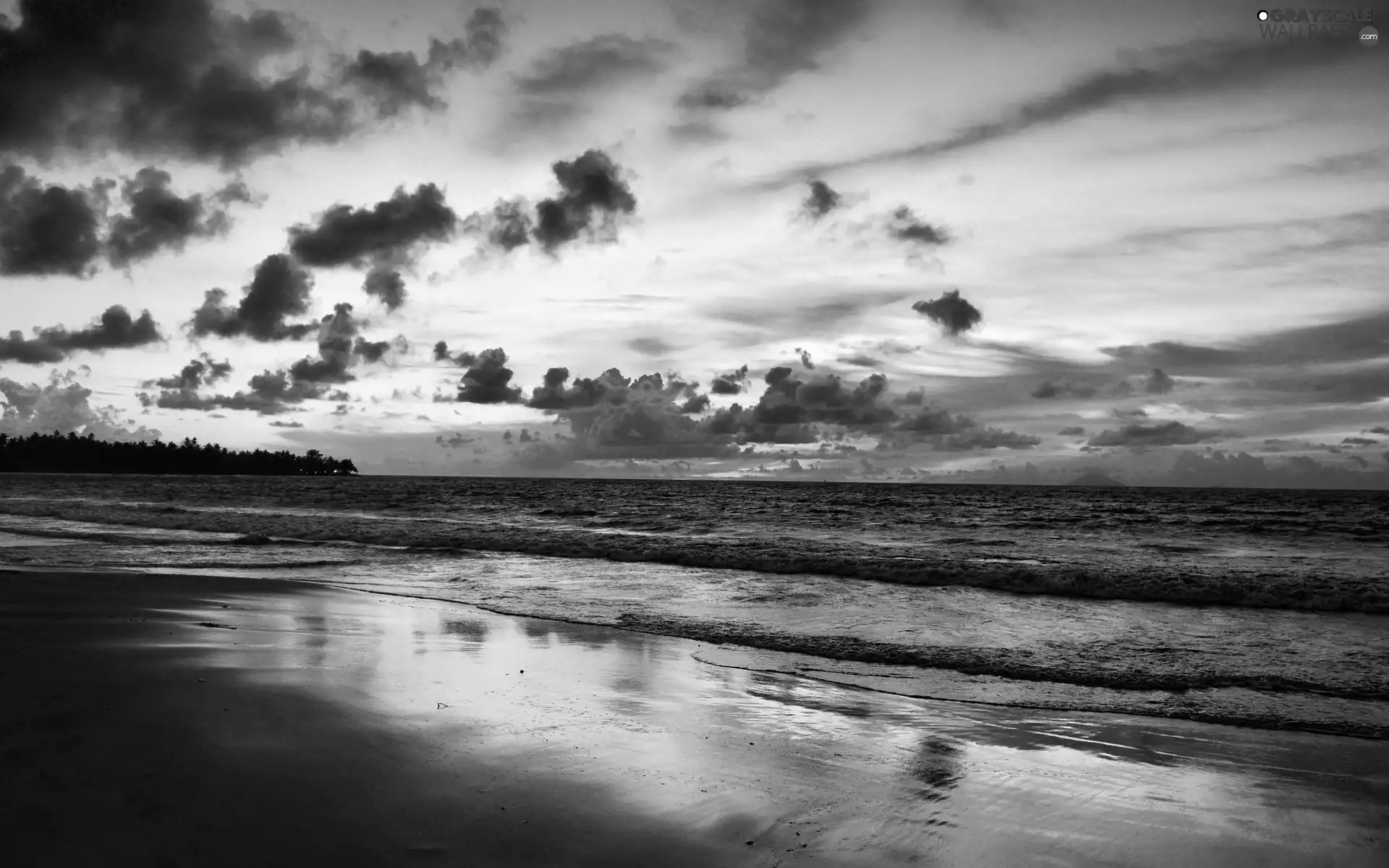 Beaches, Waves, sea, clouds