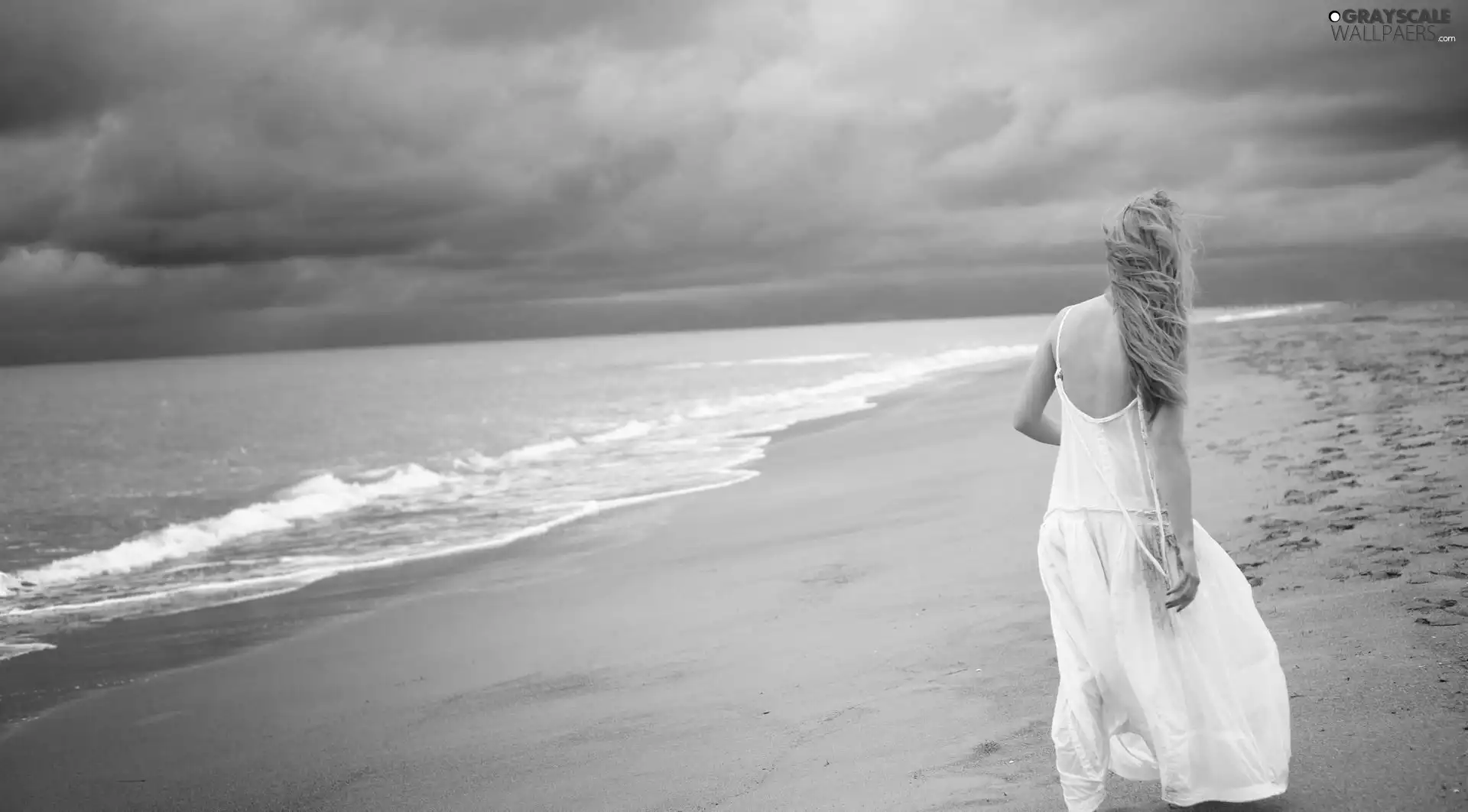 beach clouds, Women, sea