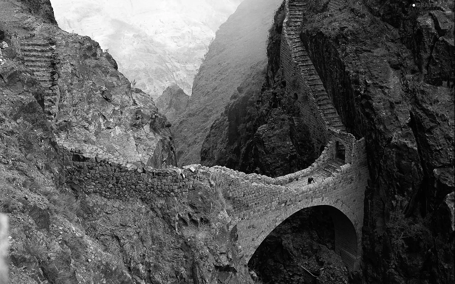 Shahara Bridge, Yemen