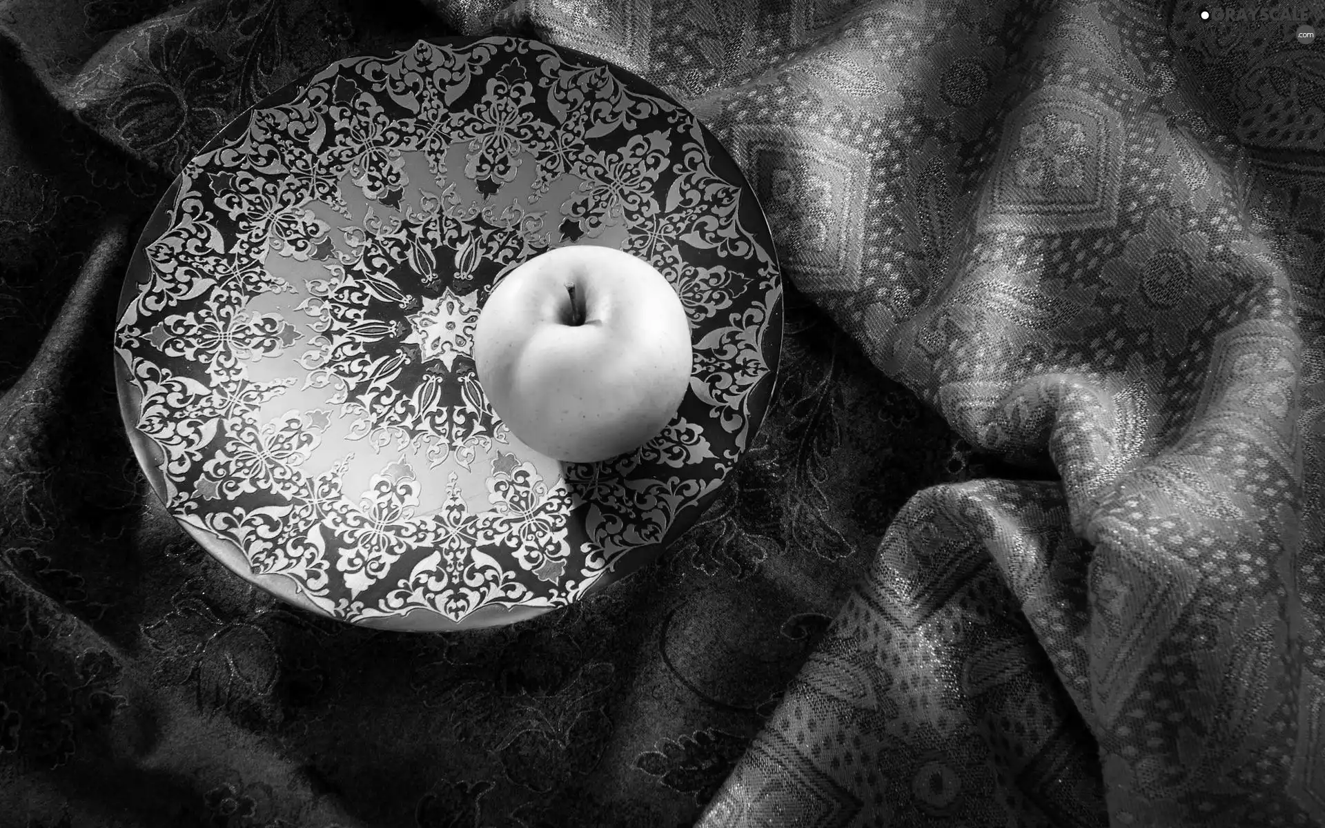 Apple, plate, shawl, decorated