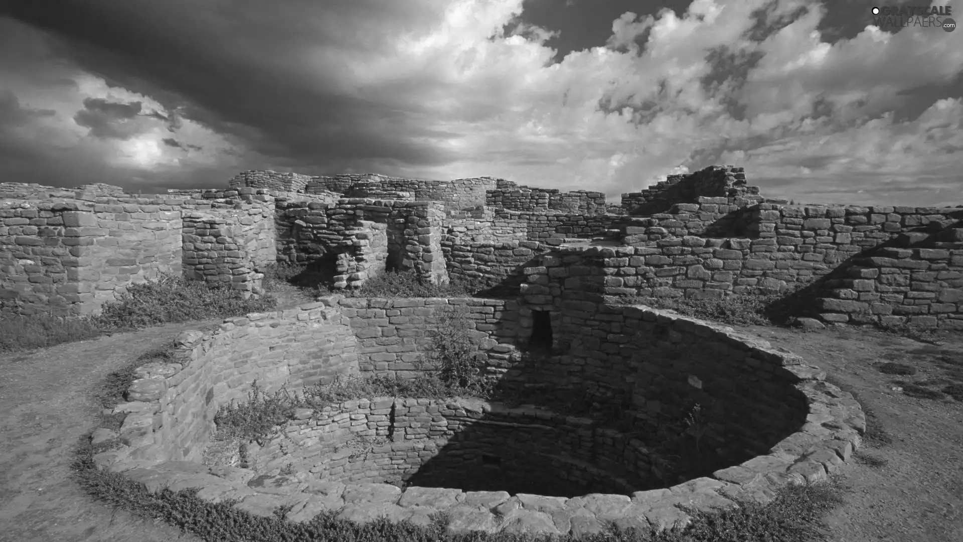 Sky, clouds, structures, the walls, ruins