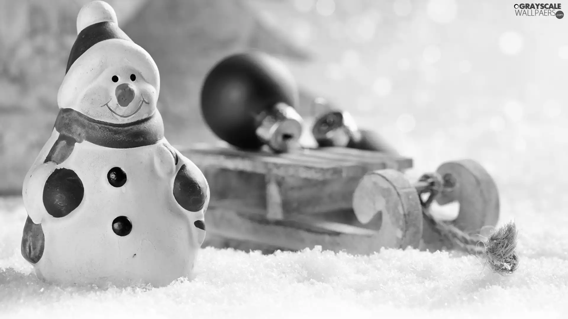Snowman, baubles, snow, sledge