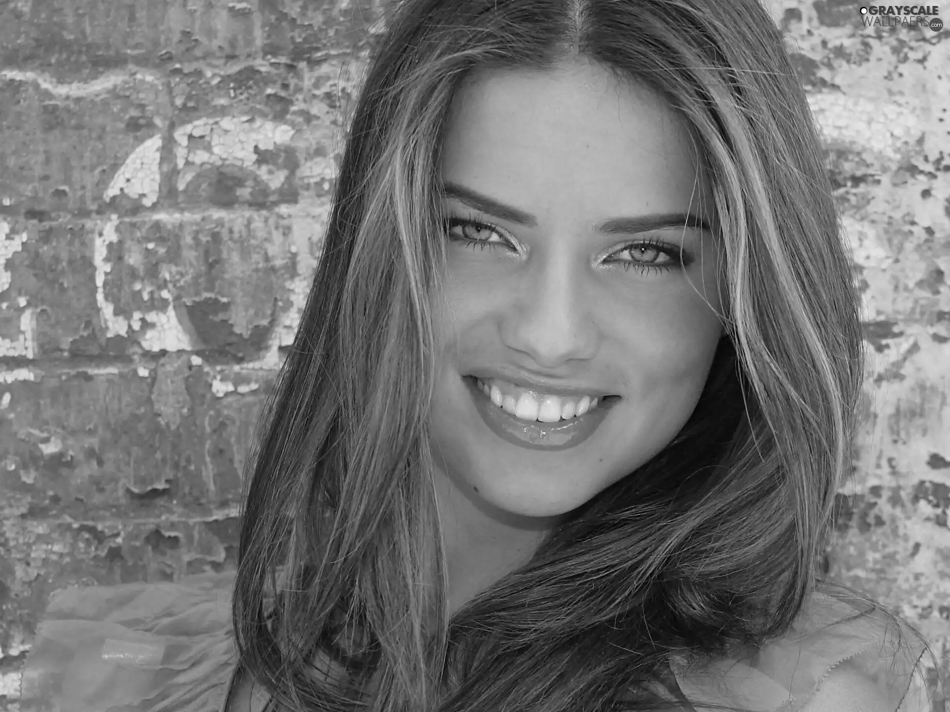 wall, Adriana Lima, Smile