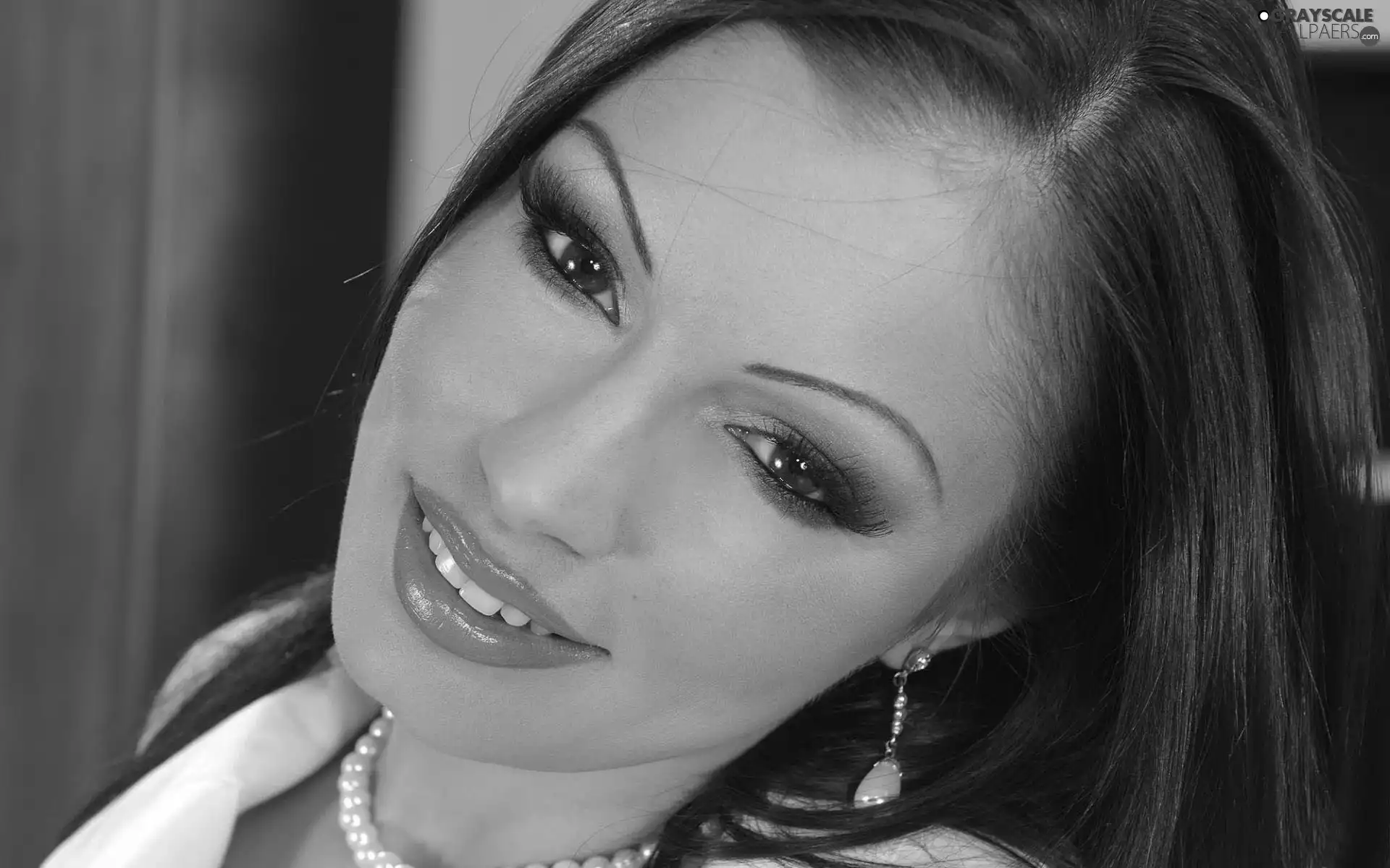 Aria Giovanni, Pearl, Smile, make-up