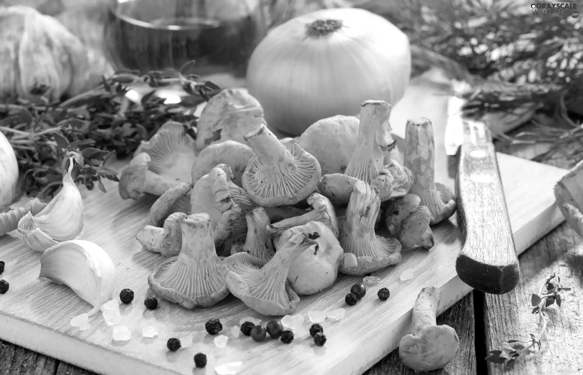 onion, cocks, pepper, spice, mushrooms, garlic, knife
