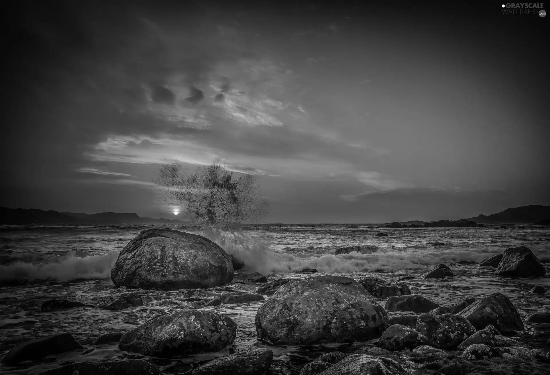 Stones, Waves, sun, sea, west