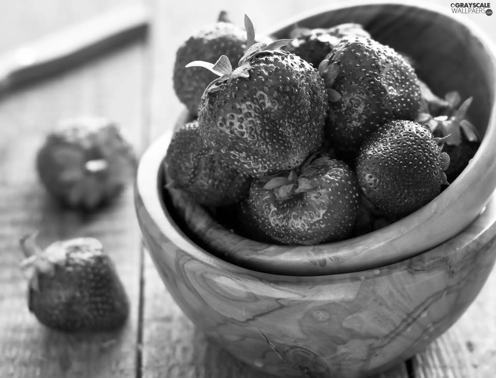 strawberries, wood, Bowls