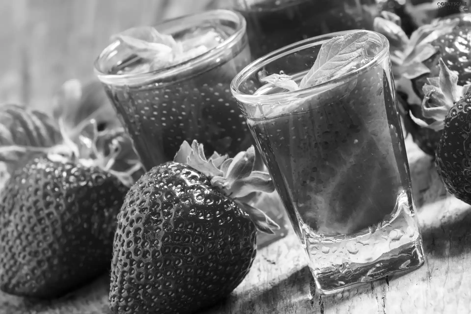 strawberries, glasses