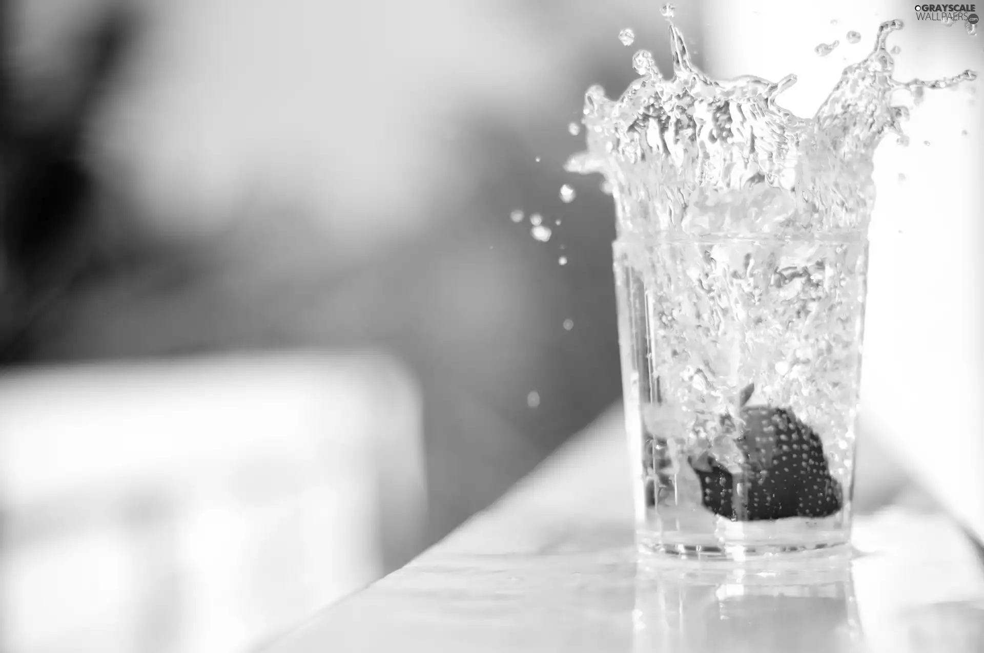 Strawberry, cup, water
