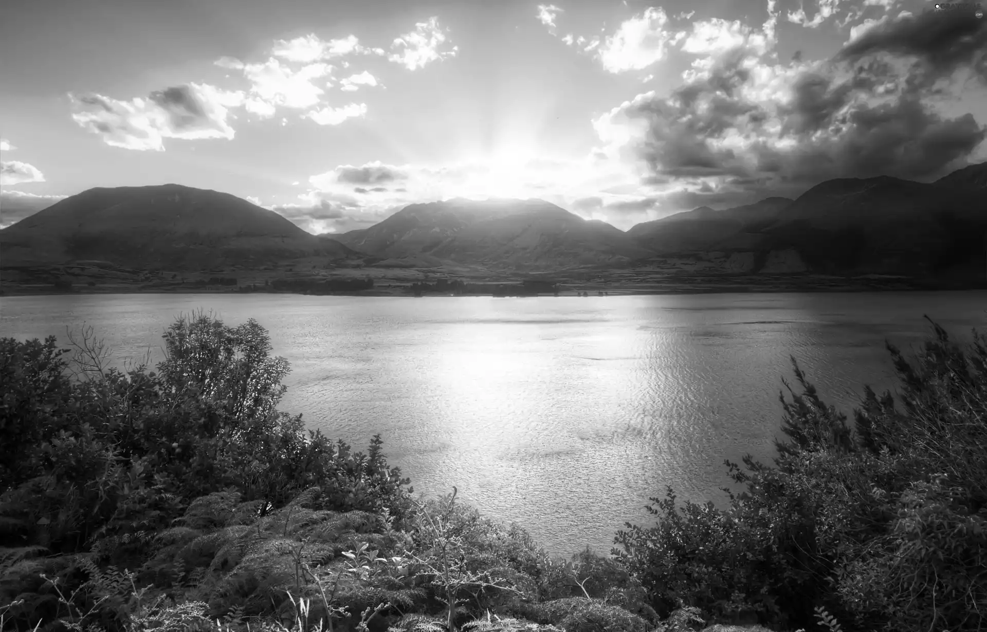 lake, The setting, sun, The Hills